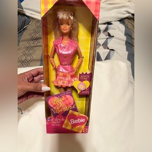 Barbie 1998 make a valentine barbie